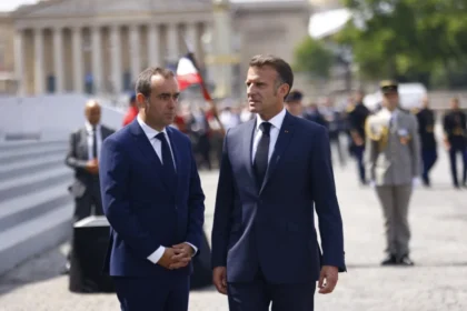 Macron Tunjuk Sebastien Lecornu sebagai Perdana Menteri Prancis