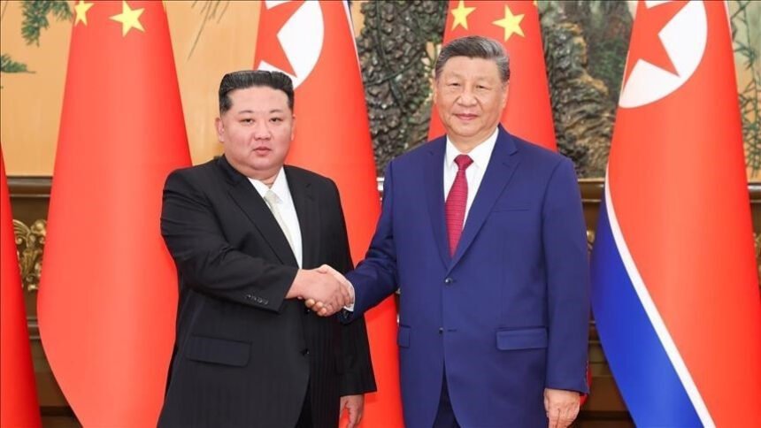 Pemimpin Korea Utara, Kim Jong Un dan Presiden China, Xi Jinping (Dok. Istimewa)