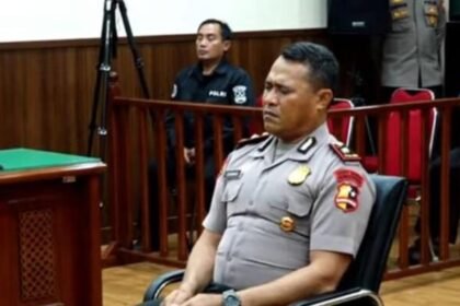 Petisi Tolak Pemecatan Kompol Cosmas Kaju Gae Menggema