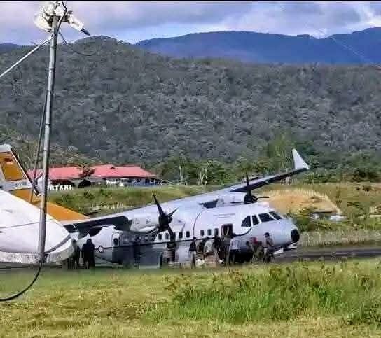 Pesawat CN-235 TNI AU Alami Kecalakaan di Bandara Oksibil