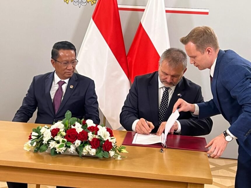 Indonesia-Polandia Teken Perjanjian MLA, Perkuat Kerja Sama Hukum Lintas Negara