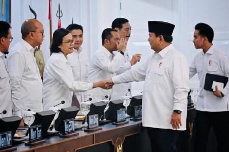 Prabowo Sampaikan Apresiasi Lewat Surat untuk Menteri yang Terkena Reshuffle