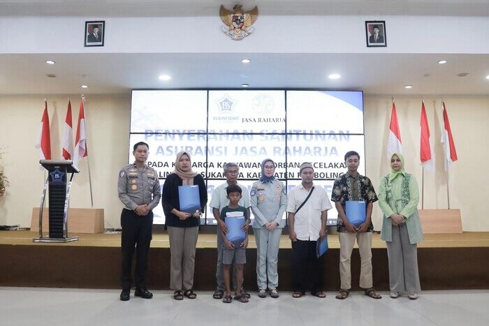 Jasa Raharja Serahkan Santunan bagi Keluarga Korban Kecelakaan Bus Probolinggo