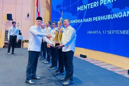 Pelindo sukses menyabet Juara Umum Lomba Harhubnas 2025 Kemenhub berkat raihan prestasi di berbagai cabang olahraga.