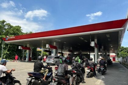 Pertamina pastikan distribusi energi nasional tetap aman, lancar, dan terpantau real-time demi memenuhi kebutuhan masyarakat.