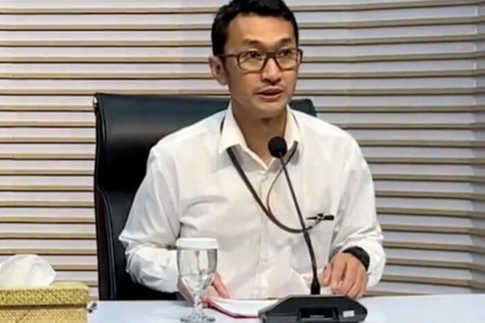Juru Bicara KPK Budi Prasetyo tegaskan penahanan Sekjen DPR Indra Iskandar dan enam tersangka lain kasus korupsi rumah dinas DPR menunggu hasil audit kerugian negara dari BPKP.