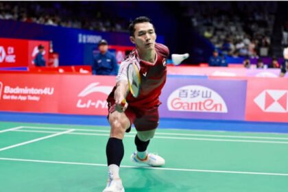 Jonatan Christie tersingkir dari China Masters 2025 usai kalah dari Lin Chun-Yi. Kekalahan ini sekaligus membuat Indonesia tanpa wakil di sektor tunggal putra.