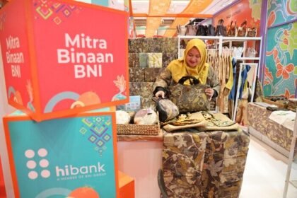 PT Bank Negara Indonesia (Persero) Tbk atau BNI terus memperkuat dukungan bagi sektor Usaha Mikro, Kecil, dan Menengah (UMKM) melalui penyaluran kredit produktif serta inovasi layanan digital.