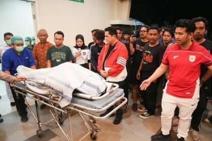 Erick Thohir sampaikan duka cita atas wafatnya Djalu, suporter Ultras Garuda, usai laga Indonesia vs Lebanon. Semangatnya akan selalu dikenang.