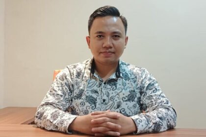 Pengamat politik sekaligus Direktur Eksekutif Literatur Institut, Asran Siara, mengungkapkan sikap tegas Presiden Prabowo Subianto terhadap dugaan korupsi di sektor pendidikan dinilai jadi momentum penting membersihkan praktik mark up anggaran.