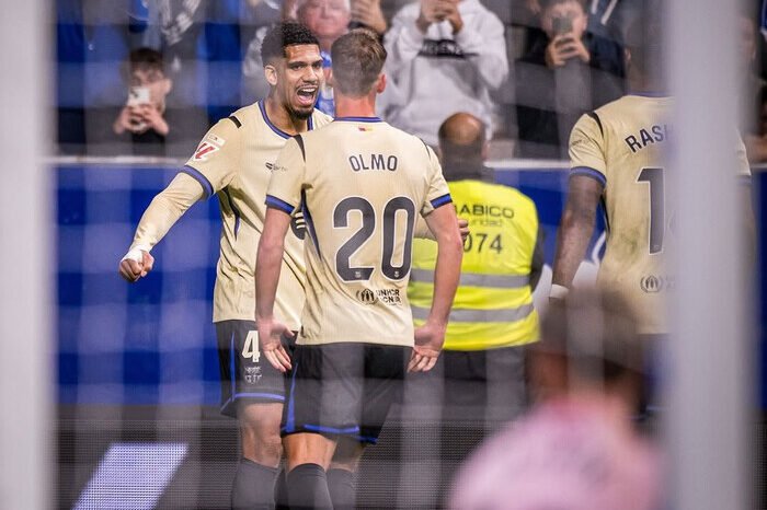 Barcelona berhasil bangkit dari ketertinggalan dan menaklukkan Real Oviedo 3-1 di Stadion Carlos Tartiere, Jumat (26/9) dini hari WIB.
