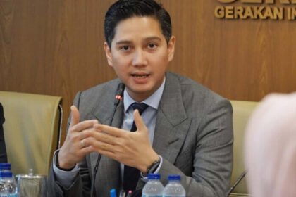 Ketua Fraksi Partai Gerindra DPR RI, Budisatrio Djiwandono, menilai APBN 2026 sebagai katalisator pertumbuhan ekonomi dan pemerataan pembangunan di era Presiden Prabowo.