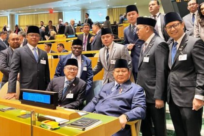 Presiden Prabowo Subianto bersiap menyampaikan pidato perdana di Sidang Umum PBB ke-80, New York, menandai kembalinya Indonesia di forum dunia setelah satu dekade.
