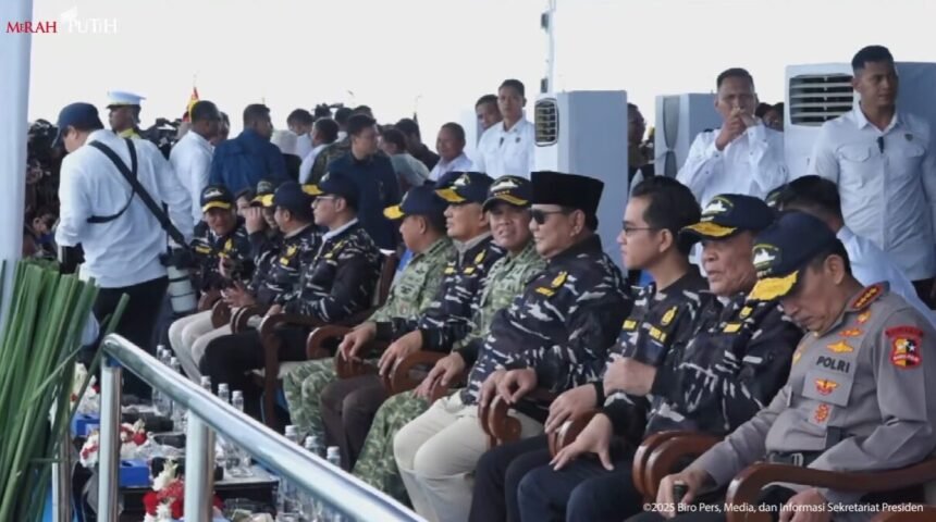 Presiden Prabowo Saksikan Parade Megah Kapal Perang TNI AL di Teluk Jakarta Jelang HUT ke-80 TNI