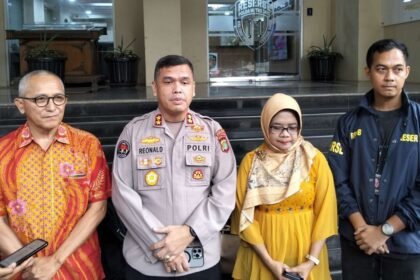 Keluarga Arya Daru Bawa Bukti Baru ke Polda 16 Oktober