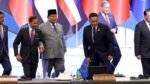 Momen Hangat Presiden Prabowo Genggam Tangan Sultan Brunei pada KTT ASEAN ke-47 1 prabowo