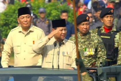 Prabowo Inspeksi Pasukan di HUT ke-80 TNI