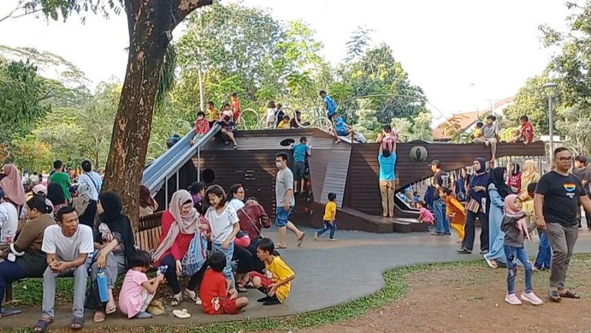 Tebet Eco Park Tindak Pungli Fotografi, Komunitas Disanksi