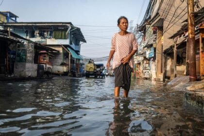 Waspada Banjir Rob! BPBD DKI Jakarta Imbau Warga Pesisir Utara Siaga Tinggi 22-28 Oktober 2025