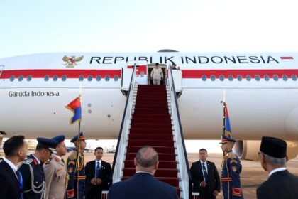 Momen Prabowo Mendarat di Mesir untuk Hadiri Penandatanganan Perjanjian Penghentian Perang di Gaza