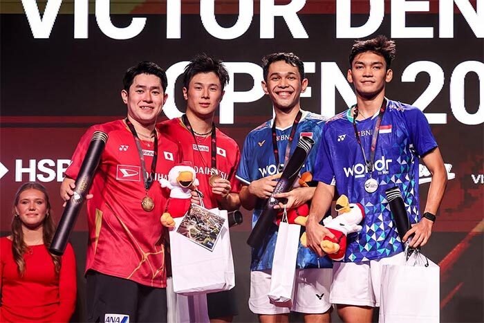 Fajar Alfian/Muhammad Shohibul Fikri tampil tangguh namun harus mengakui keunggulan Hoki/Kobayashi di final Denmark Open 2025.