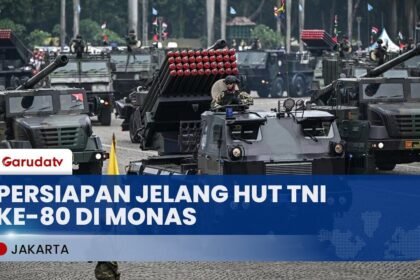 Menjelang HUT ke-80, Prajurit TNI Gelar Latihan di Monas