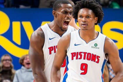 Detroit Pistons berhasil menaklukkan Boston Celtics 119–113 di TD Garden berkat performa gemilang Cade Cunningham dan Jalen Duren.