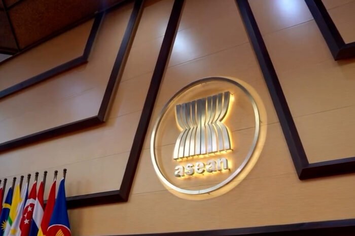 ASEAN dan Tiongkok kian erat perkuat kemitraan dagang, siap teken FTA 3.0 demi integrasi ekonomi regional.