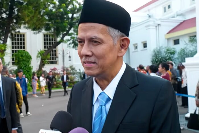 Presiden Prabowo Subianto melantik Anggito Abimanyu sebagai Ketua Dewan Komisioner LPS periode 2025–2030.