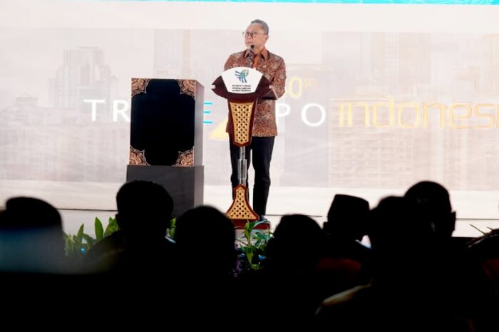 Menko Pangan Zulkifli Hasan sebut kebijakan Mandatori E10 akan mendongkrak harga singkong dan meningkatkan kesejahteraan petani di Indonesia.