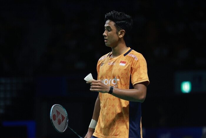 Alwi Farhan tersingkir di French Open 2025 usai kalah tiga gim dari idolanya, Kunlavut Vitidsarn.