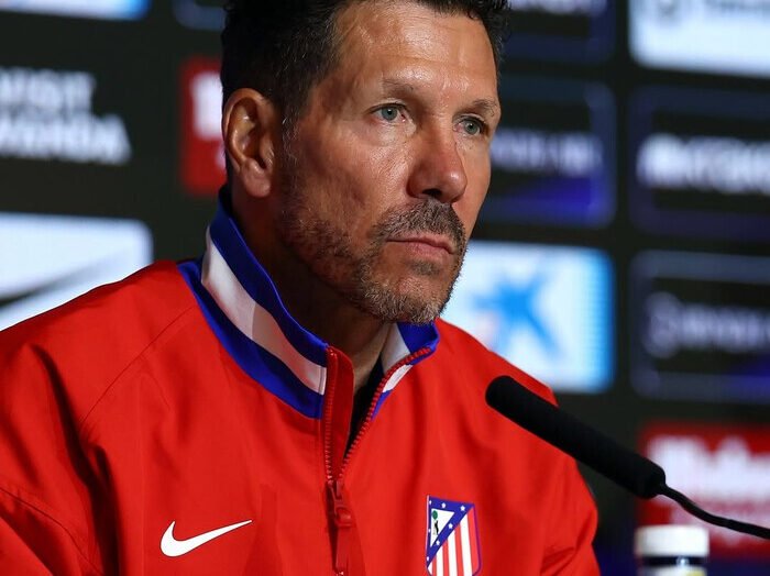 Diego Simeone siapkan strategi agresif untuk rebut kemenangan penting Atletico Madrid di markas Arsenal.