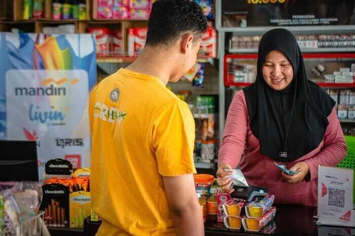 Bank Mandiri salurkan Rp53,7 triliun kredit mikro bagi 654 ribu perempuan wirausaha, dorong kemandirian ekonomi.