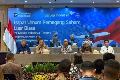 Glenny H. Kairupan resmi menjabat Direktur Utama Garuda Indonesia menggantikan Wamildan Tsani, usai diputuskan melalui RUPSLB di Cengkareng, Rabu (15/10/2025).