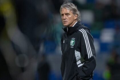 Roberto Mancini dikabarkan berminat melatih Manchester United usai Ruben Amorim gagal tampil konsisten.