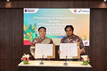 Pertamina dan Daqing Oilfield Co., Ltd. sepakat memperkuat kerja sama Chemical EOR untuk dorong peningkatan produksi minyak nasional.