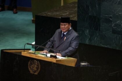 Kinerja Setahun Presiden Prabowo Banjir Pujian: 83,5 Persen Rakyat Nyatakan Puas 2 Survei nasional menunjukkan 83,5 persen warga puas dengan kinerja setahun pemerintahan Prabowo-Gibran, mencerminkan tren positif di publik dan media.