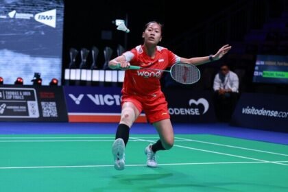 Putri Kusuma Wardani melangkah mulus ke perempatfinal Hylo Open 2025 setelah menumbangkan Kisona Selvaduray.