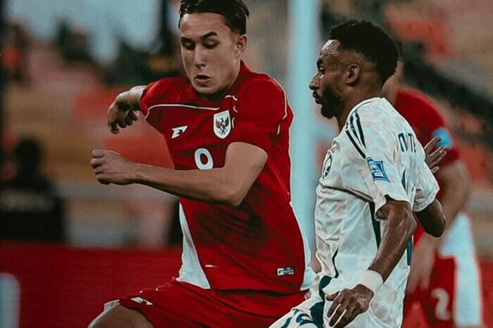 Timnas Indonesia tetap berpeluang lolos ke Piala Dunia 2026 meski kalah tipis dari Arab Saudi di Jeddah.