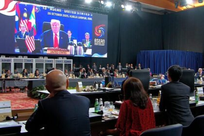 Trump memuji Presiden Prabowo di KTT ASEAN Malaysia, sebut Indonesia berperan besar dalam mewujudkan perdamaian abadi di Timur Tengah.