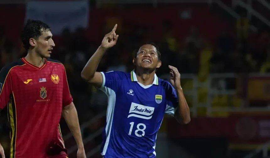 Adam Alis Pahlawan Comeback Dramatis Persib Bandung Kalahkan Selangor FC 3-2 di AFC Champions League 2