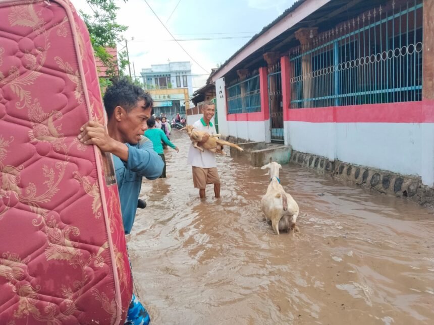 BNPB Laporkan Banjir dan Cuaca Ekstrem di Beberapa Provinsi 1 BNPB Laporkan Banjir dan Cuaca Ekstrem di Beberapa Provinsi
