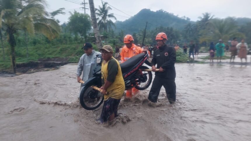 Banjir Melanda 8 Desa di Pandeglang Banten, 3.181 Jiwa Terdampak