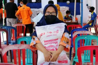 Fantastis! Mensos Ungkap Bansos Rp500 Triliun Tak Tepat Sasaran - ANTARA FOTO - Aswaddy Hamid