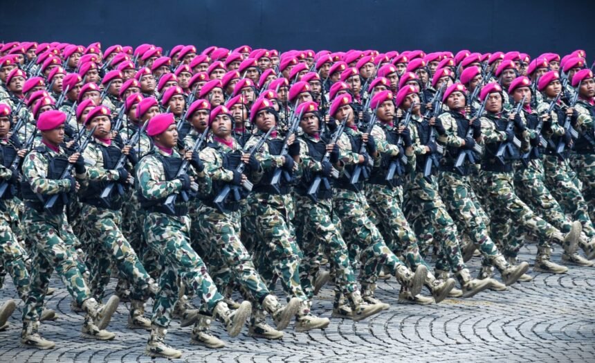 HUT ke-80 Korps Marinir, Defile Militer dan Demonstrasi Amfibi Memukau