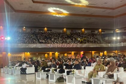 Ribuan Mahasiswa Padati Airlangga Convention Center untuk Dialog “Indonesia Punya Kamu” Garuda TV