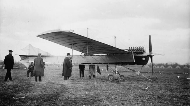 Sejarah 23 November: Dari Ratu Cilik Belanda hingga Tragedi Pembajakan Pesawat yang Mengguncang Dunia