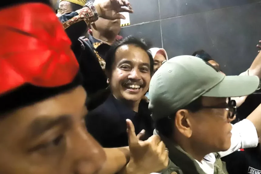 Roy Suryo Dicekal Polda Metro Jaya Usai Ditetapkan Tersangka Dugaan Ijazah Palsu Jokowi