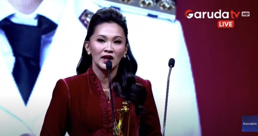Apresiasi untuk Perempuan Inspiratif, Sherly Tjoanda Raih Penghargaan di Indonesia Kita Awards