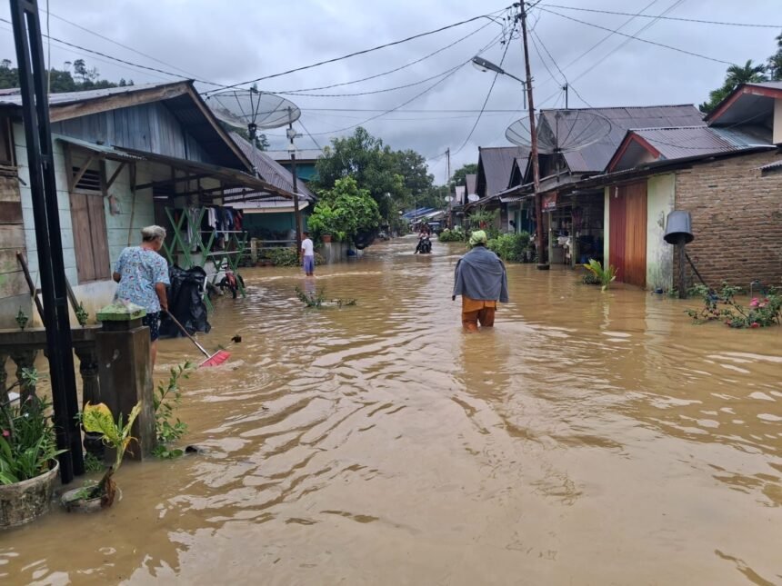 4 Wilayah di Sumut Diterjang Banjir dan Longsor, Rumah Rusak dan Warga Terluka